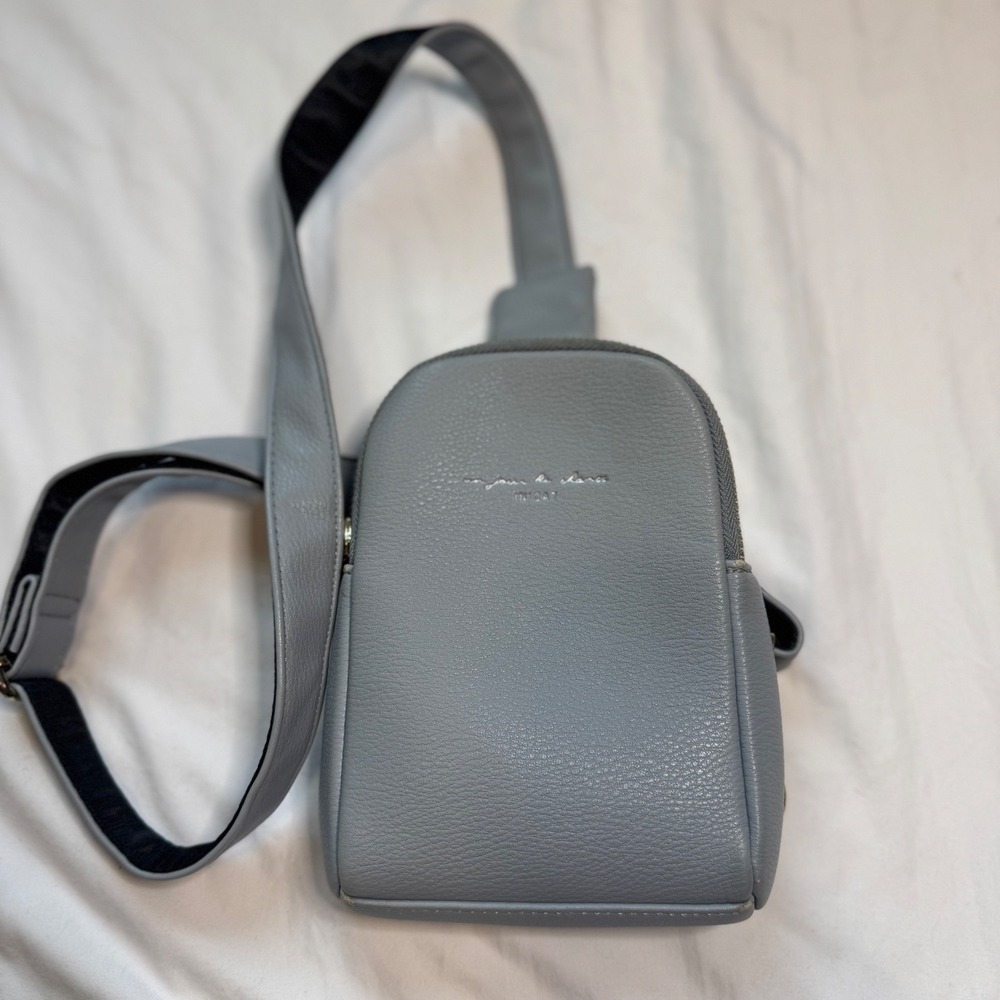 INICAT Un Jour De Chance Crossbody Sling Small LightGray Purse Vegan Leather Bag